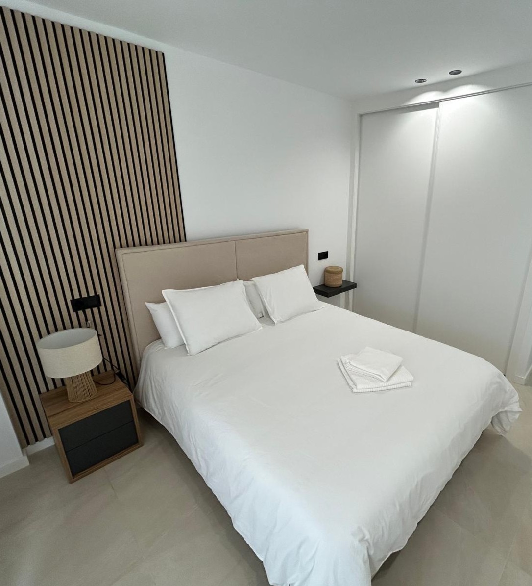 Slaapkamer met tweepersoonsbed
